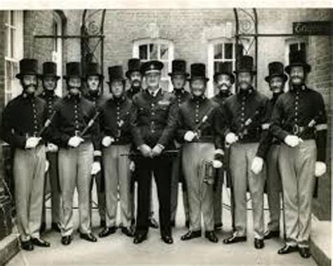 the bow street runners are most similar to